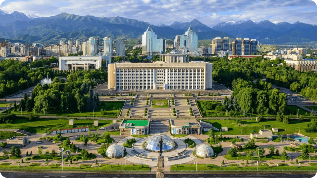 Площадь Алматы 2021